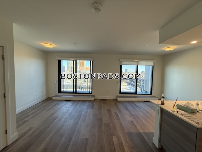 Boston - $4,200+ /mo