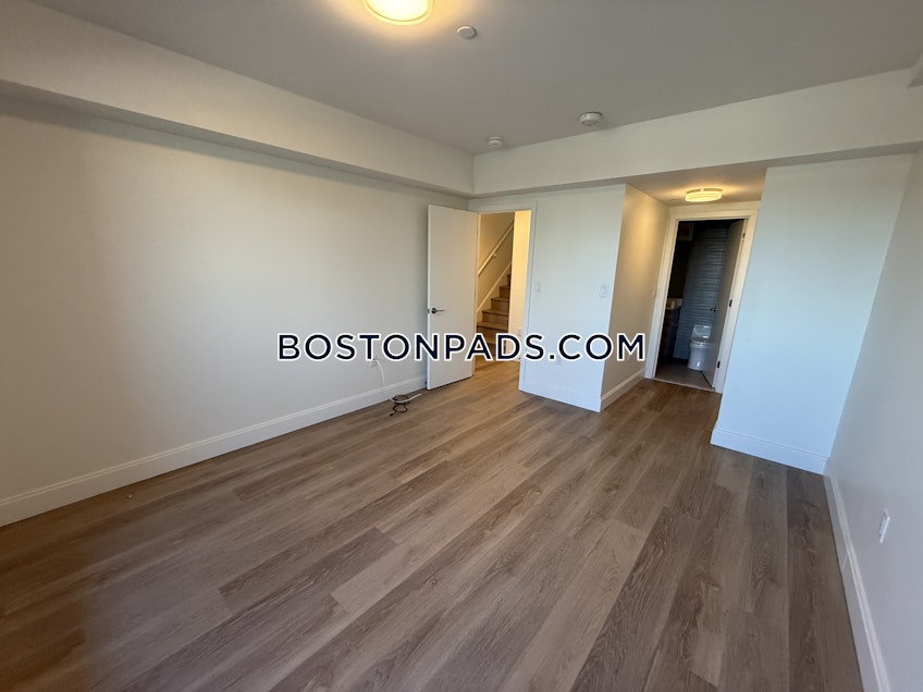 Boston - $4,200+ /month
