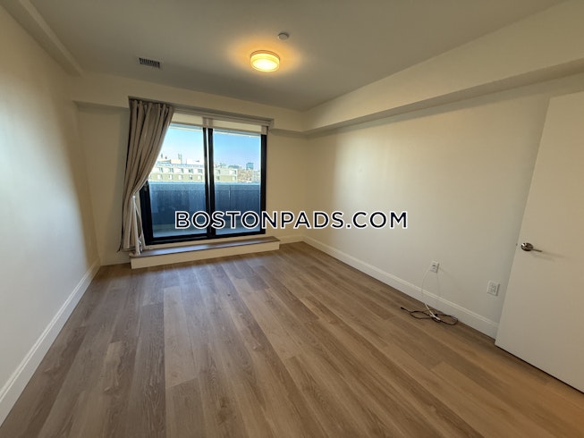 Boston - $4,200+ /mo