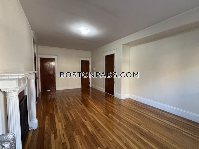 Boston - $3,195+ /mo