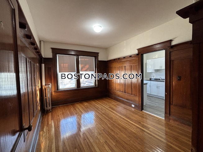 Boston - $3,195+ /mo