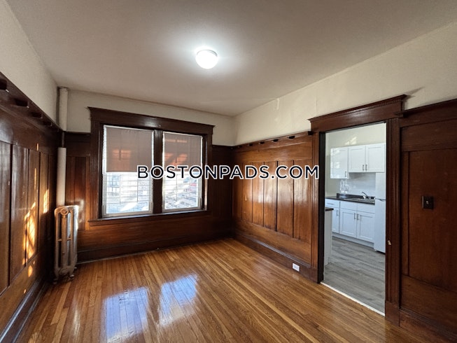 Boston - $3,195+ /mo