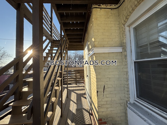 Boston - $3,195+ /mo