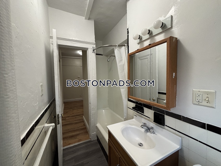 Boston - $2,745+ /month