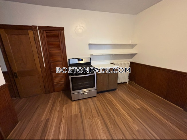 Boston - $2,500+ /mo