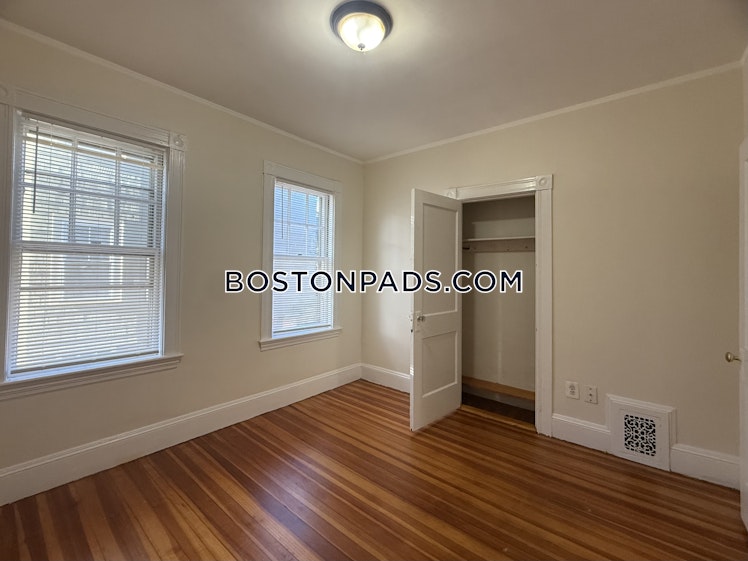 Hillside Rd., Watertown