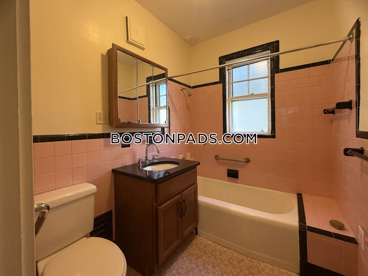 Hillside Rd., Watertown