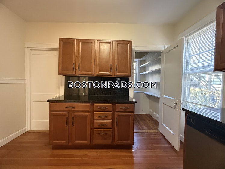 Hillside Rd., Watertown