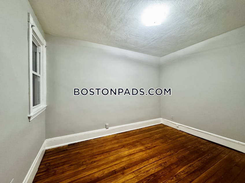Boston - $2,600+ /month