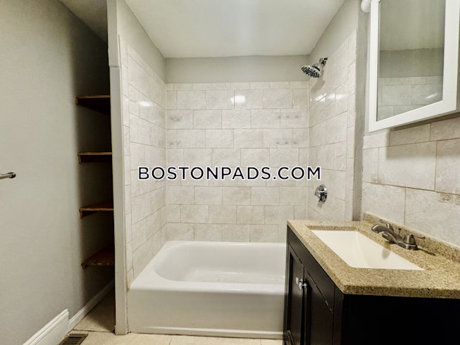 Boston - $2,600+ /mo