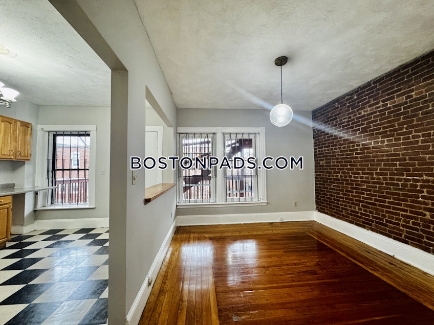 Boston - $2,800+ /month