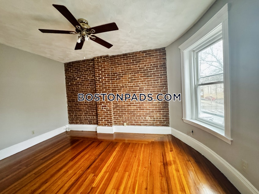 Boston - $2,800+ /month
