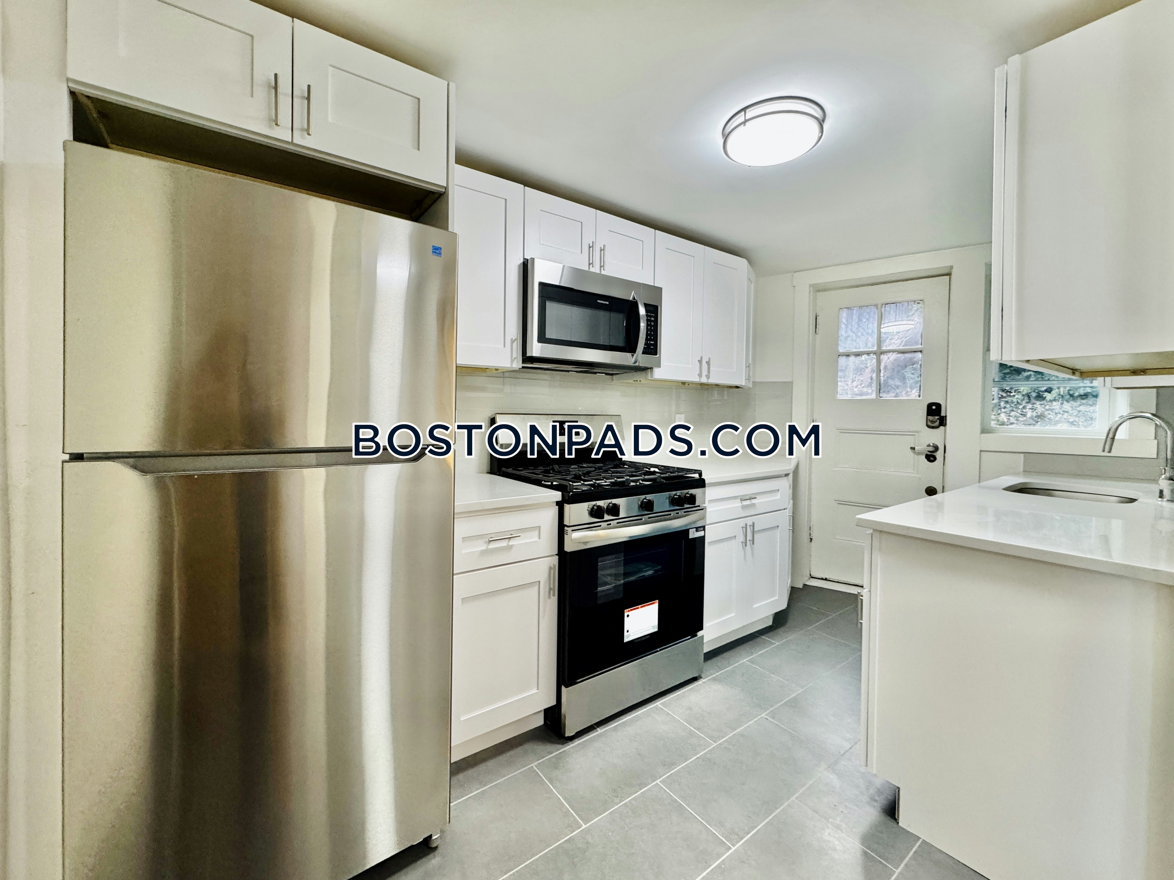 Harvard Square, Cambridge, MA - 1 Bed, 1 Bath - $2,900 - ID#8020965