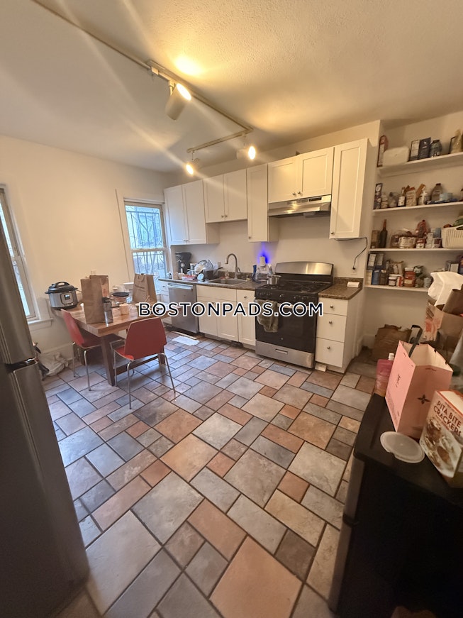 Boston - $8,400+ /mo