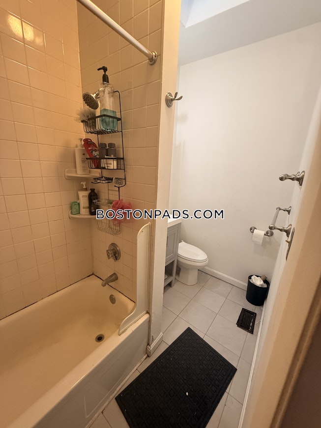 Boston - $8,400+ /mo