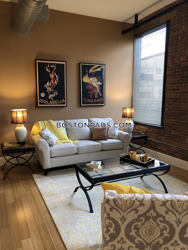 Clinton - $2,335+ /mo