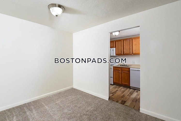 Heritage Ln., Leominster