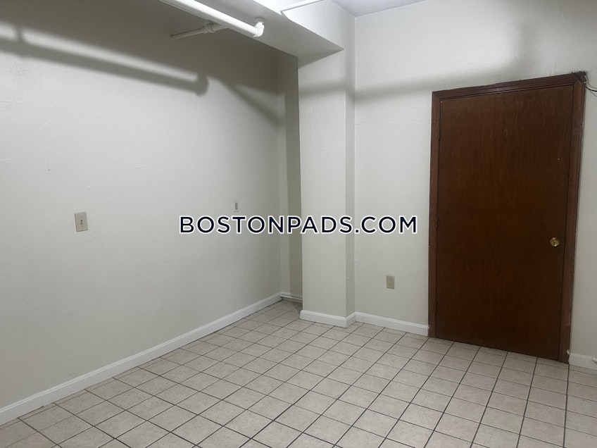 Boston - $2,995+ /month