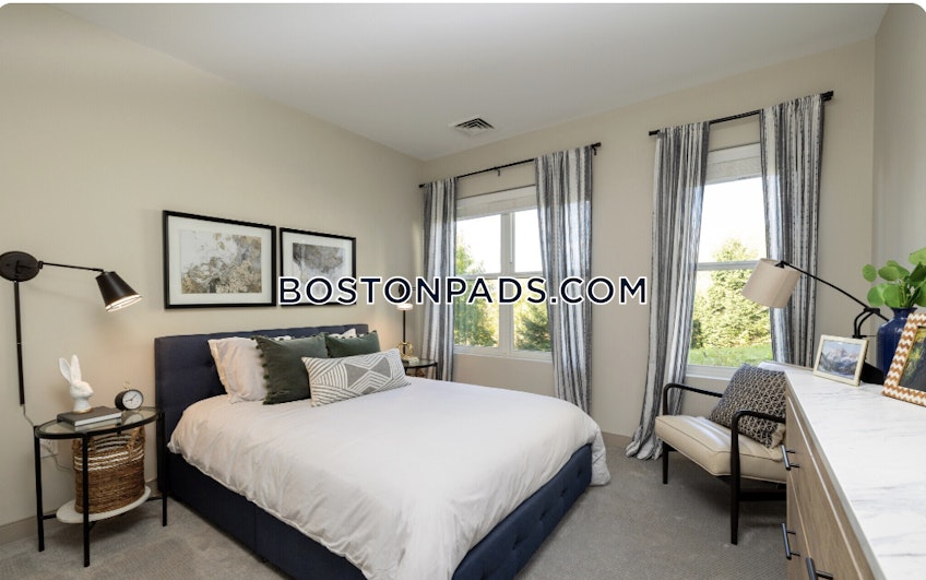 Lynnfield - $3,794+ /month