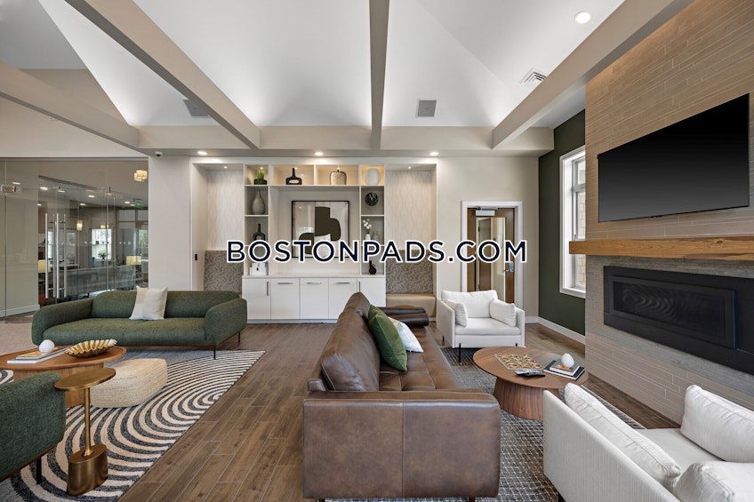 Lynnfield - $4,763+ /month