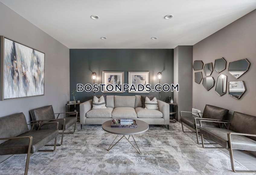 Lynnfield - $4,763+ /month