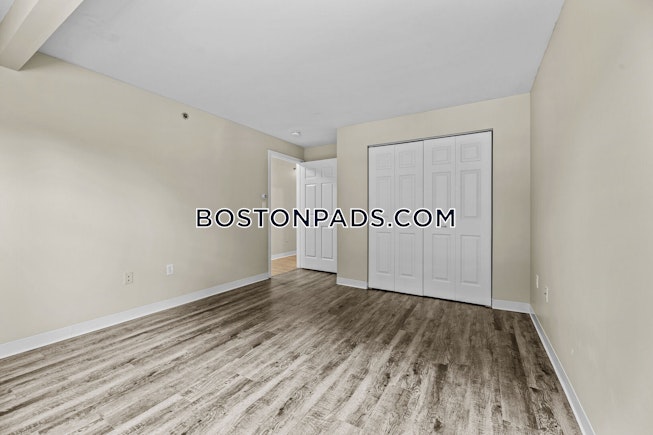 Boston - $4,250+ /mo