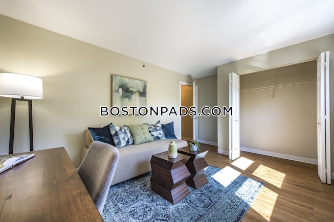 Boston - $4,450+ /mo