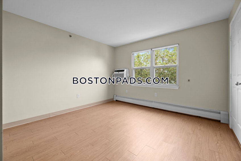 Boston - $4,450+ /month