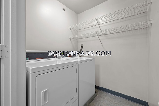 Boston - $4,450+ /mo