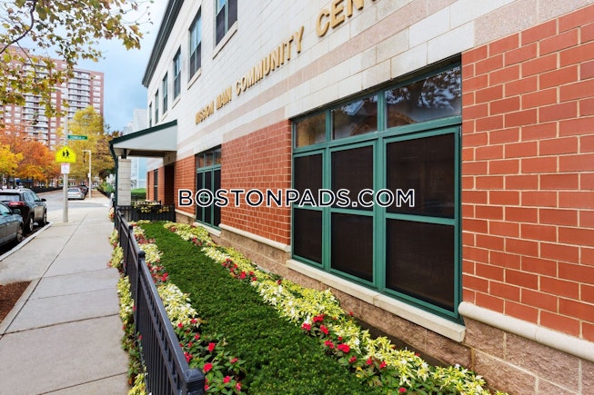 Boston - $5,200+ /mo