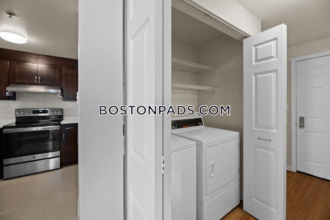 Boston - $5,200+ /mo