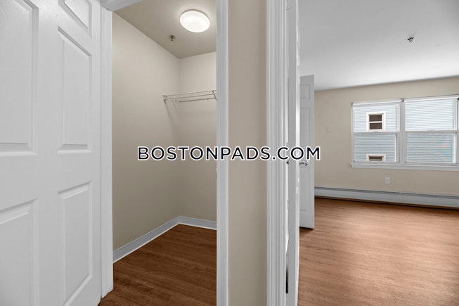 Boston - $5,200+ /mo