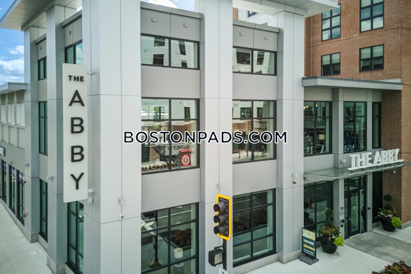 Quincy - $2,775+ /month