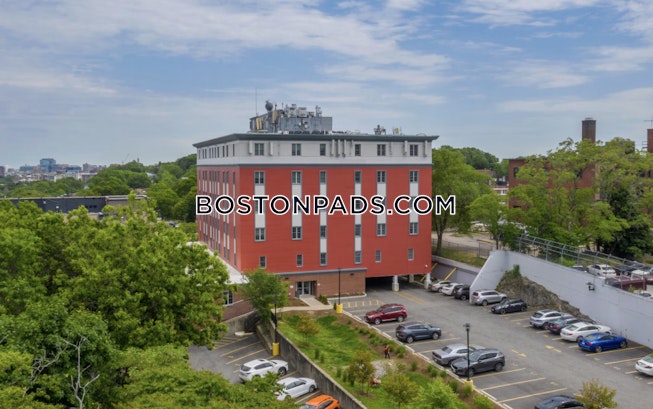 Boston - $2,899+ /mo