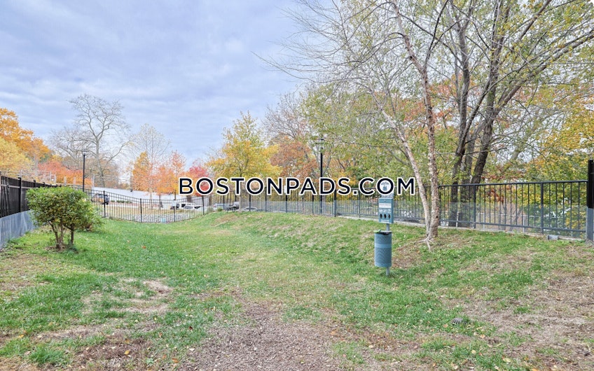 Boston - $2,899+ /month