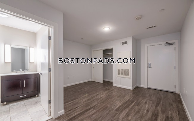 Boston - $2,650+ /mo