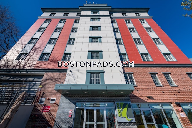 Boston - $2,650+ /mo