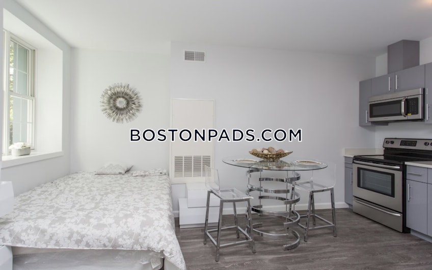 Boston - $2,400+ /month