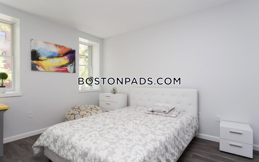 Boston - $2,400+ /month