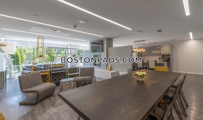 Boston - $2,550+ /mo