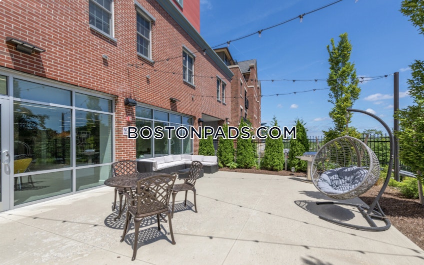 Boston - $2,400+ /month