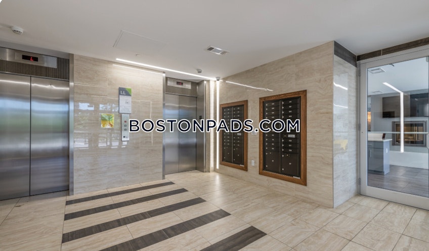 Boston - $2,400+ /month