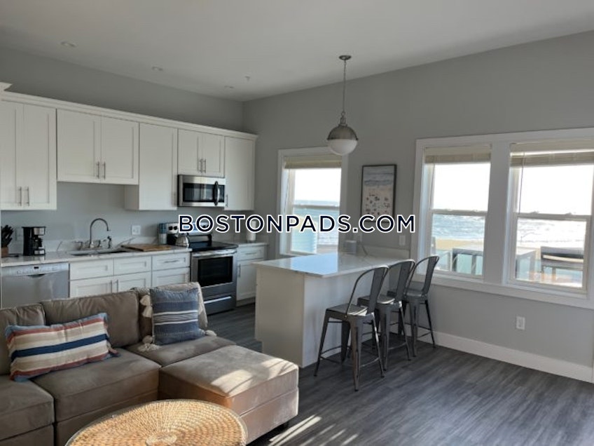 Hull - $2,700+ /month