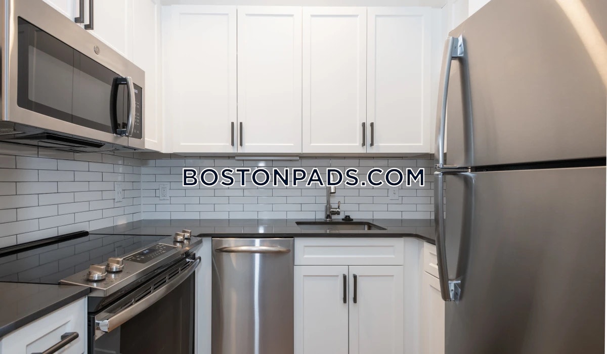 Boston - 1 Beds, 1 Baths