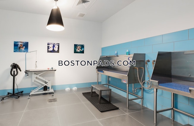 Boston - $4,276+ /mo