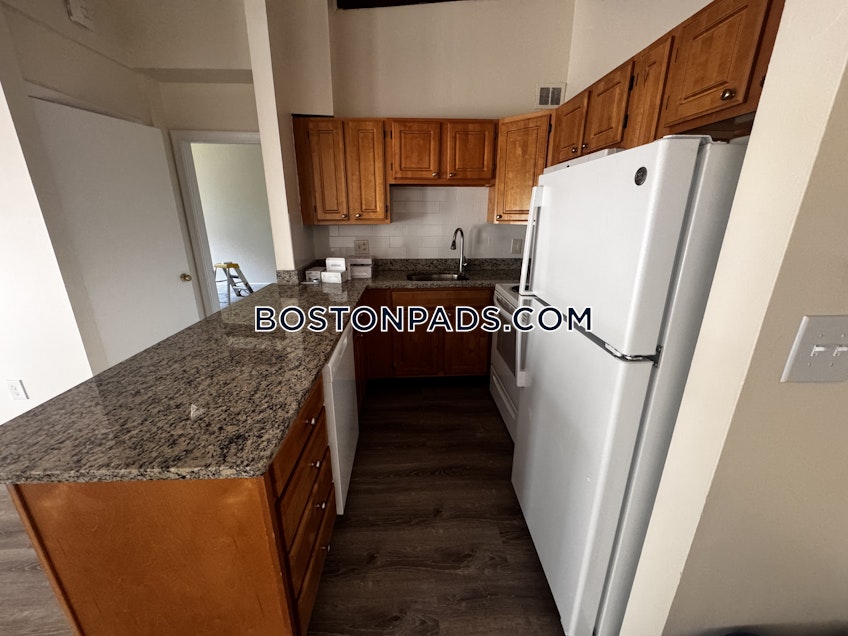Woburn - $2,050+ /month
