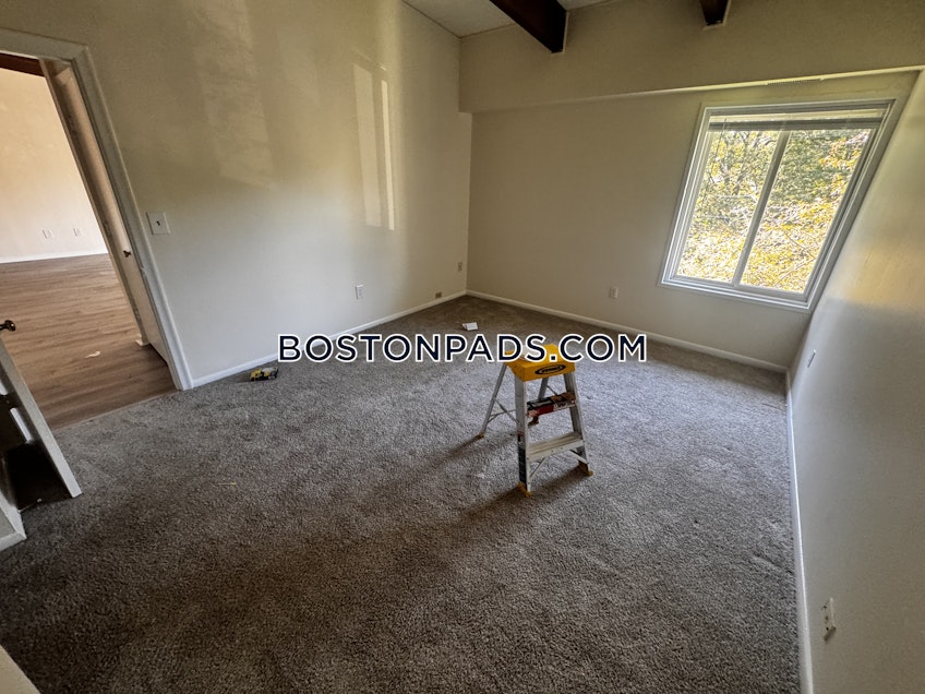Woburn - $2,050+ /month