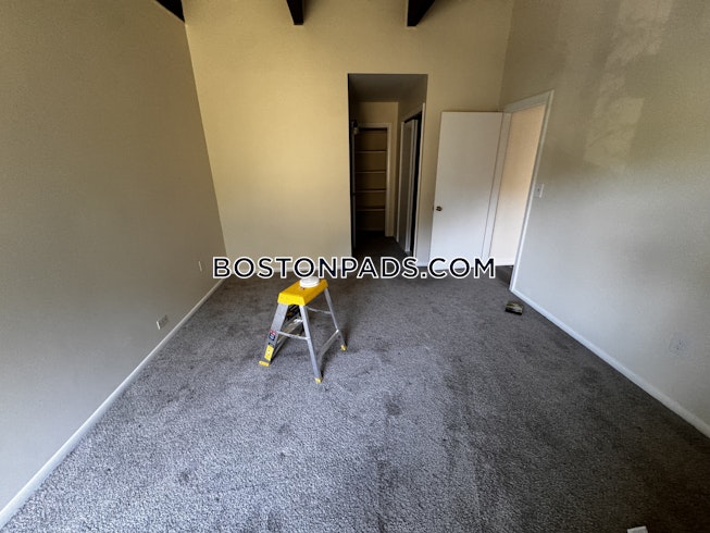 Woburn - $2,050+ /mo