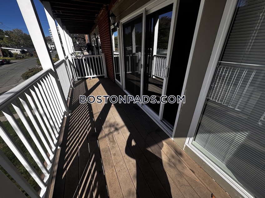 Woburn - $2,050+ /month