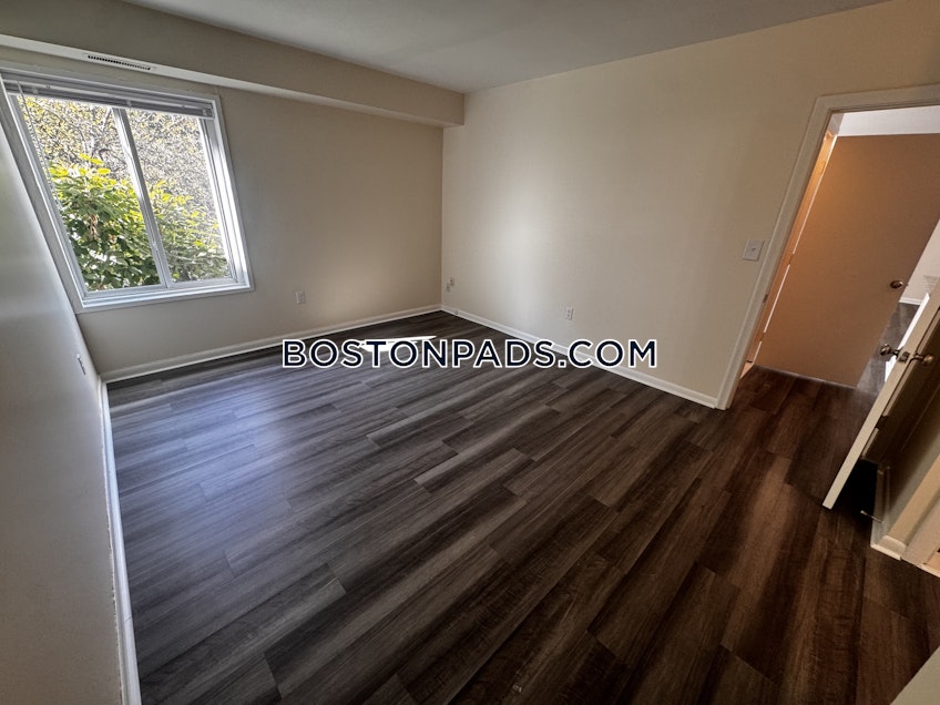 Woburn - $2,050+ /month